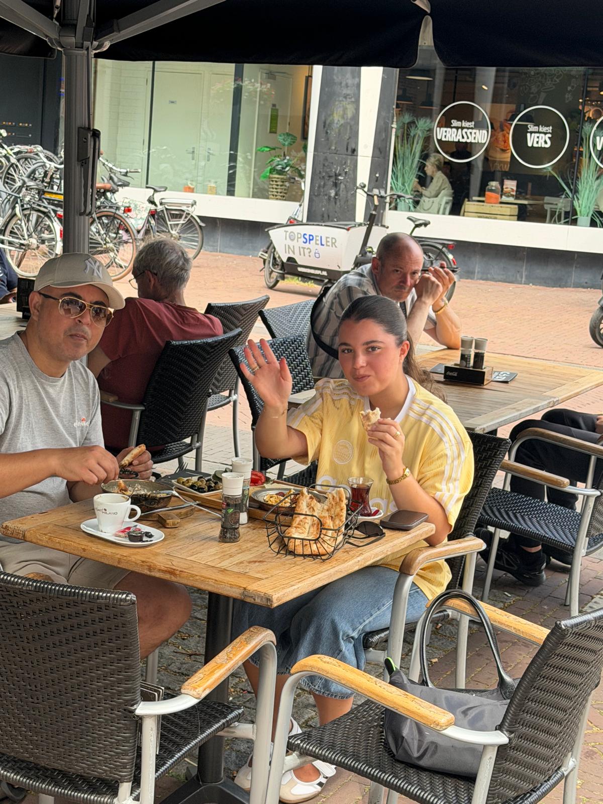 Cozy Lunchroom sfeer 8